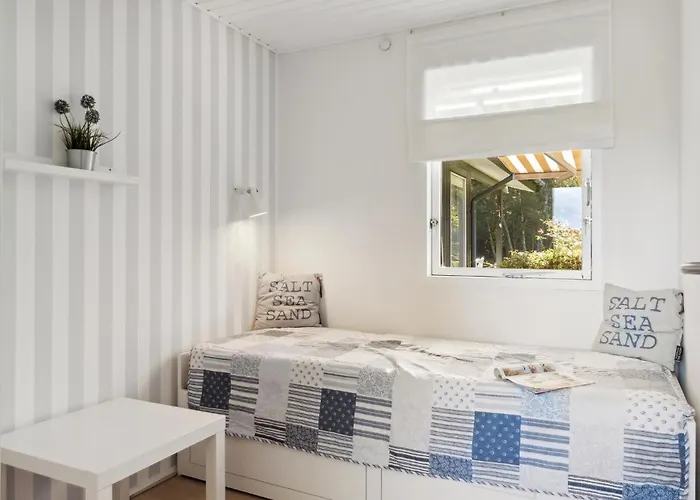 5 Bedroom Beautiful In Tatil Evi Eskebjerg