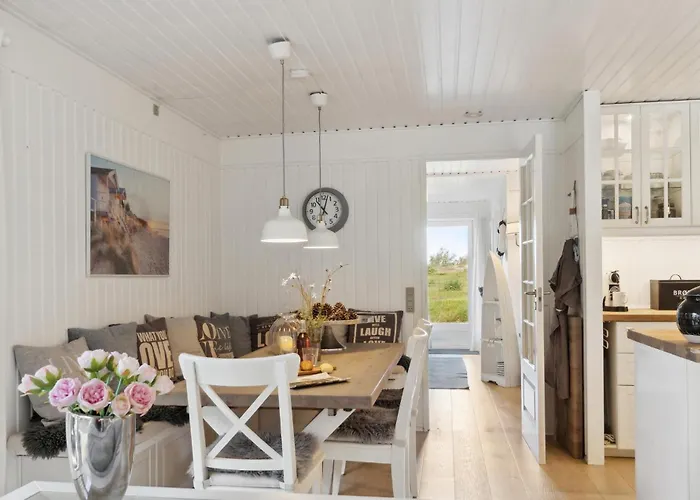 5 Bedroom Beautiful In